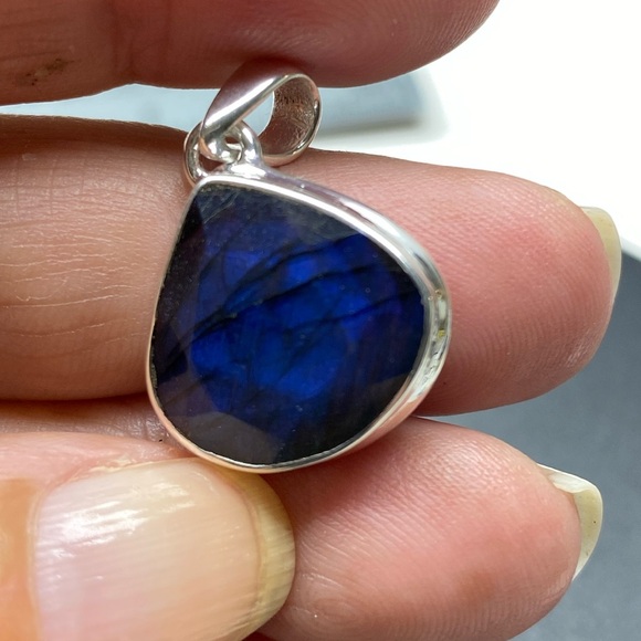 Jewelry - 🆕 Labradorite Faceted PENDANT 💙💙💙Solid Sterling Silver 925🔥🔥🔥